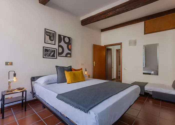 Guesthost - A 2 Min Dal Museo Della Cattedrale San * Ferrara