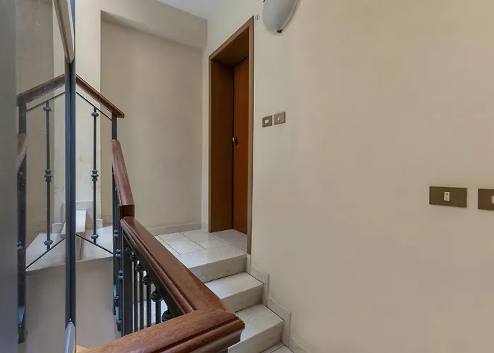 Appartement Guesthost - A 2 Min Dal Museo Della Cattedrale San Ferrara